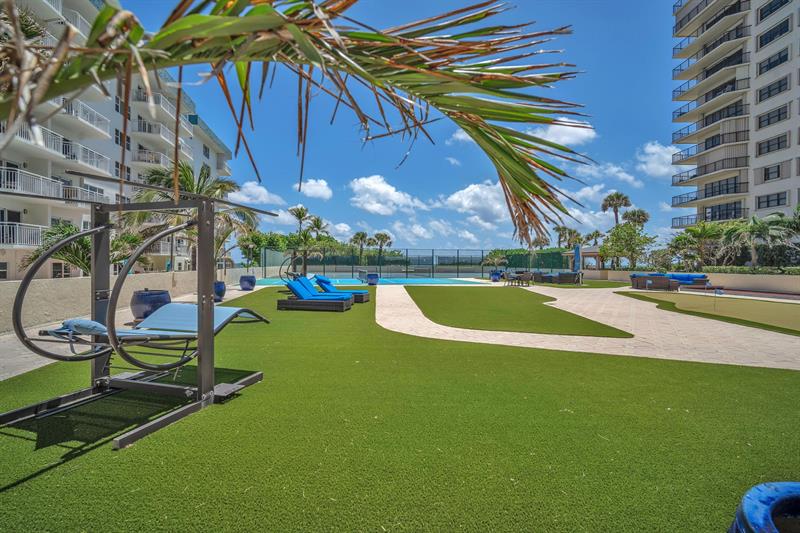 Image 46 of 65 For 1800 Ocean Blvd  804