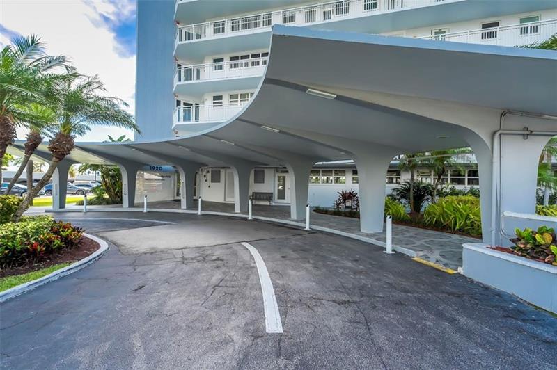 Image 25 of 31 For 1920 Ocean Dr  1504