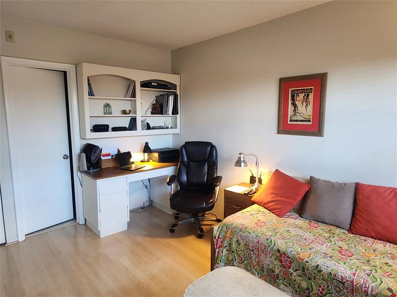 Image 16 of 22 For 101 19th Avenue  224