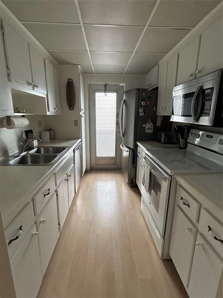 Image 3 of 22 For 101 19th Avenue  224