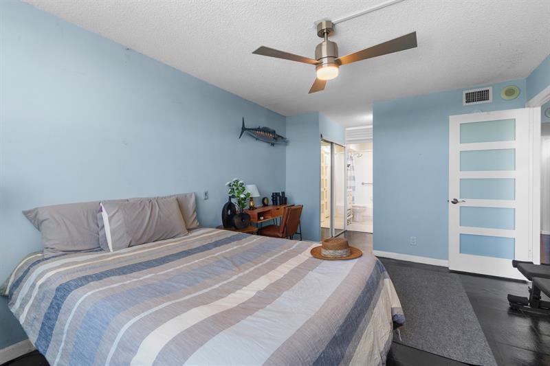 Image 17 of 42 For 1800 Andrews Ave  5b
