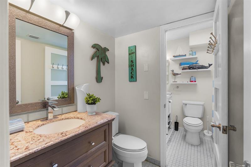 Image 22 of 42 For 1800 Andrews Ave  5b