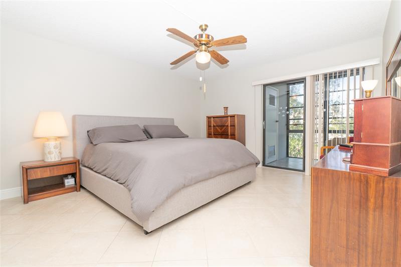 Image 14 of 41 For 7448 Ashmont Cir  312