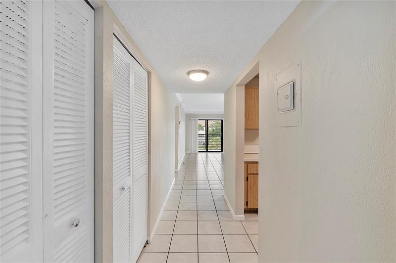 Image 3 of 13 For 3710 Pine Island Rd  314
