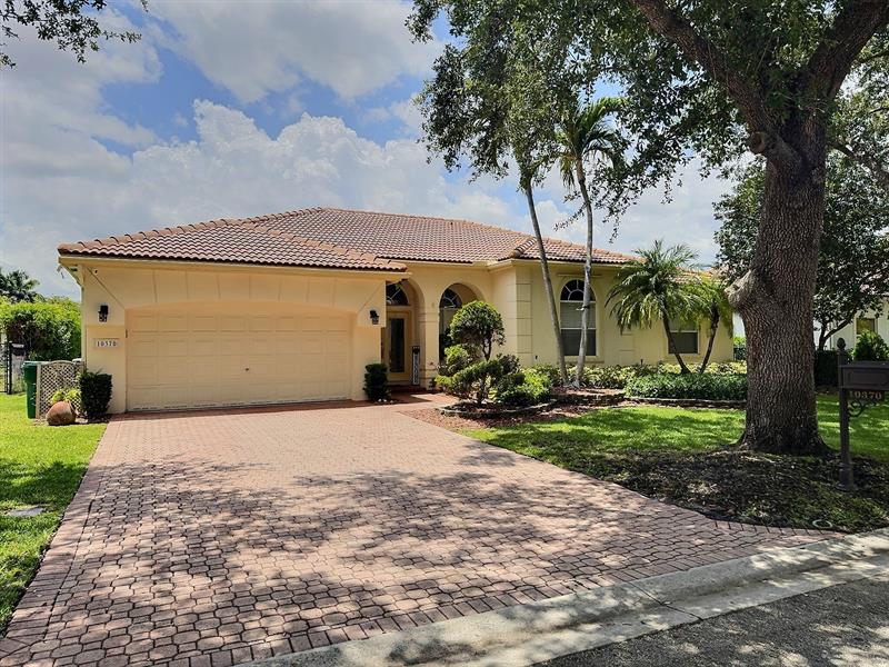 Details for 10370 52nd St, Coral Springs, FL 33076