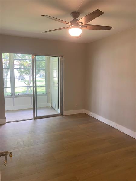 Image 5 of 25 For 151 134th Way  205