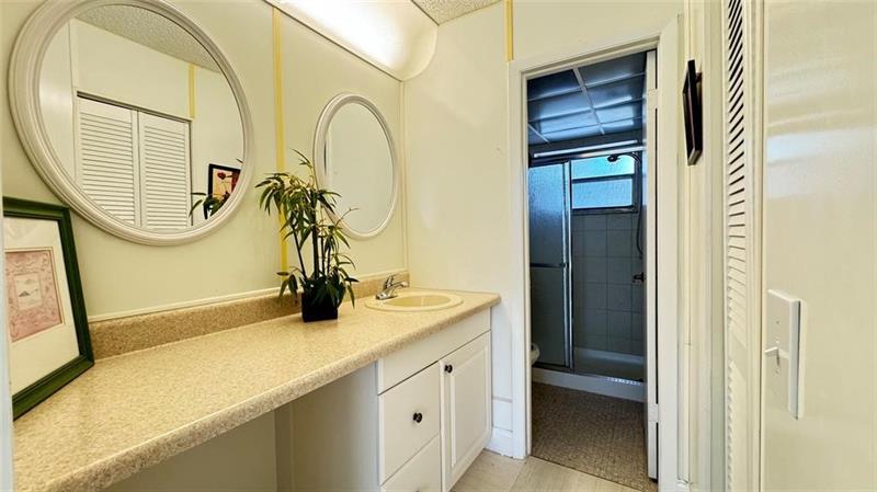 Image 14 of 16 For 6700 Royal Palm Blvd  210d