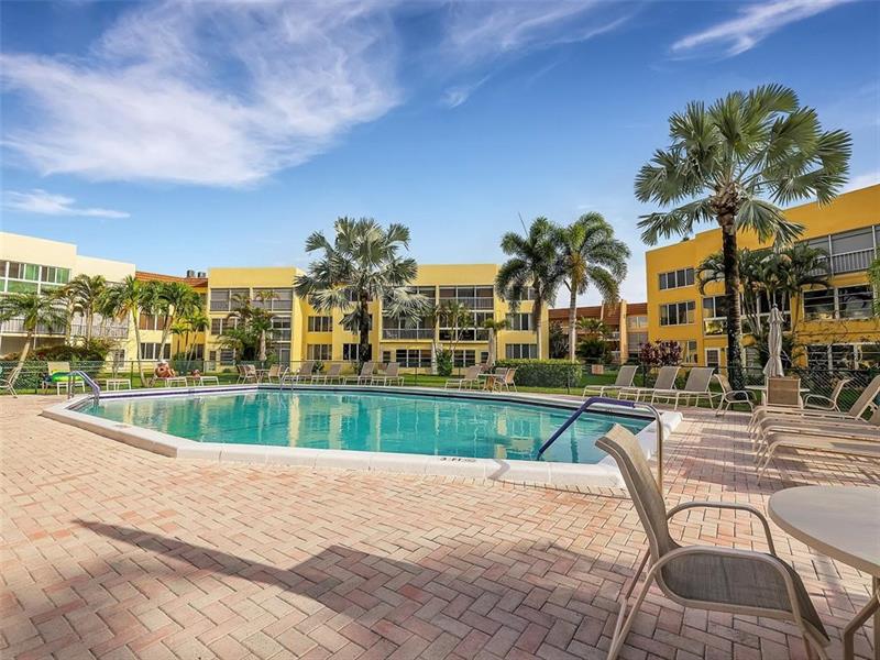 Image 15 of 16 For 6700 Royal Palm Blvd  210d