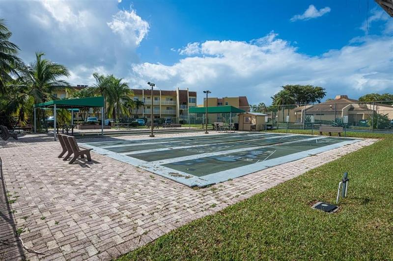 Image 16 of 16 For 6700 Royal Palm Blvd  210d