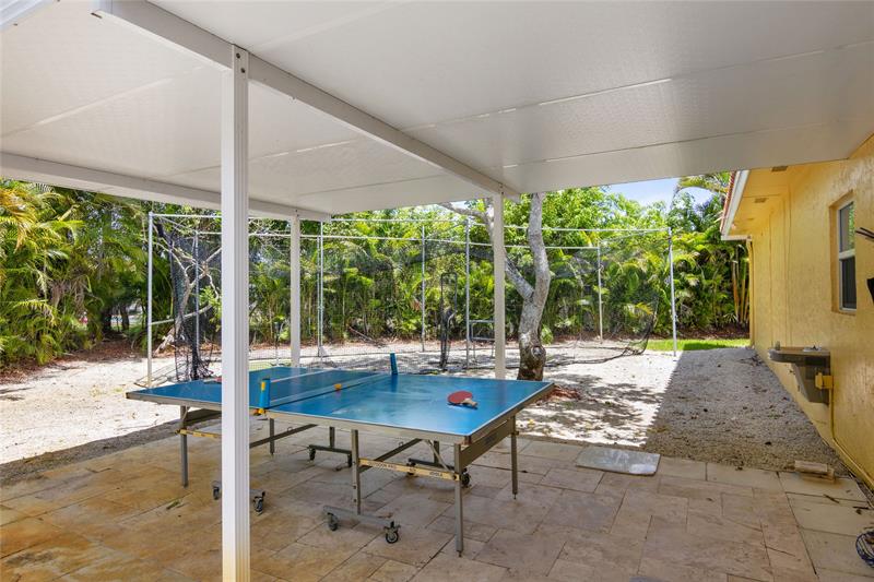 Image 38 of 39 For 16686 Golfview Dr