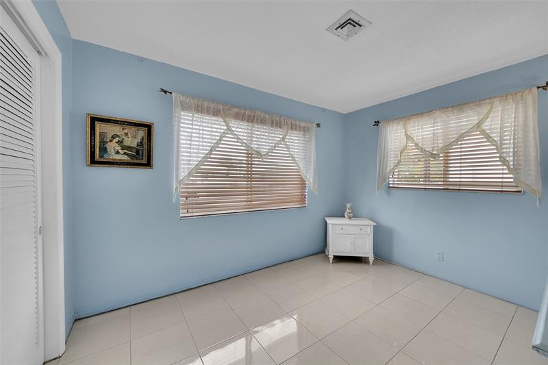 Image 8 of 30 For 4563 16th Terrace