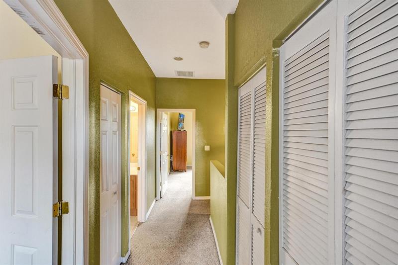 Image 17 of 33 For 3303 Merrick Ln  1002