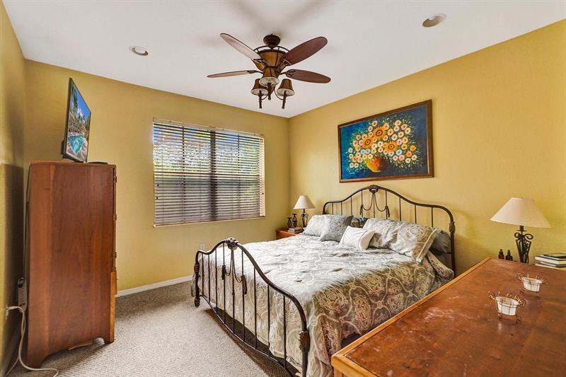 Image 22 of 33 For 3303 Merrick Ln  1002