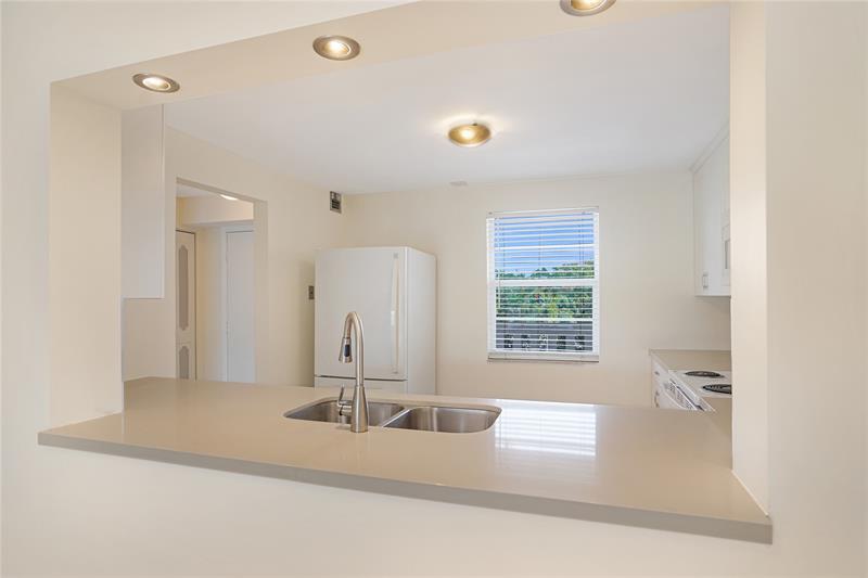 Image 10 of 43 For 111 3 Ave  306