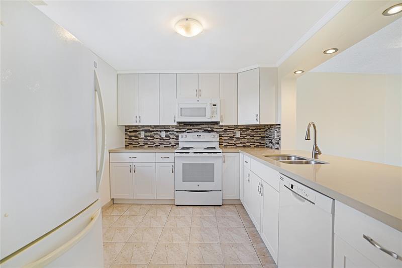 Image 12 of 43 For 111 3 Ave  306