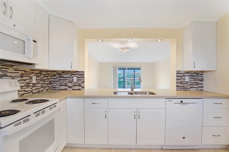Image 16 of 43 For 111 3 Ave  306