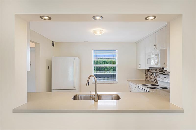 Image 9 of 43 For 111 3 Ave  306