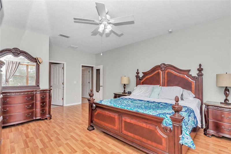 Image 24 of 51 For 10372 41st Ct