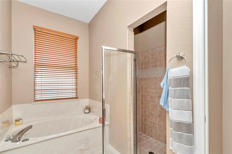 Image 27 of 51 For 10372 41st Ct