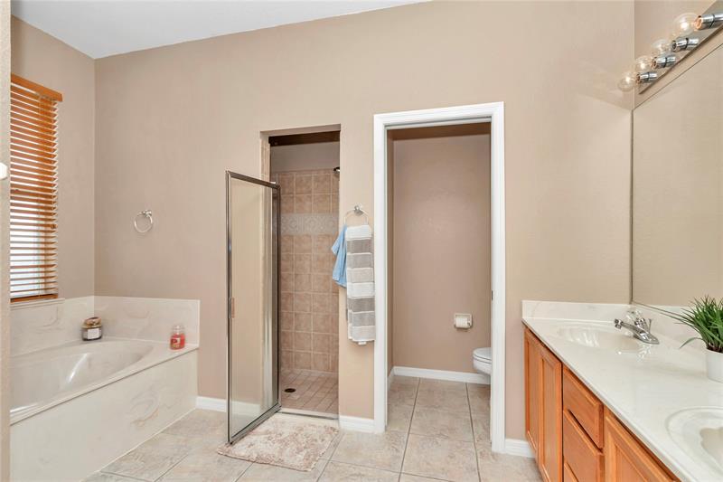 Image 28 of 51 For 10372 41st Ct