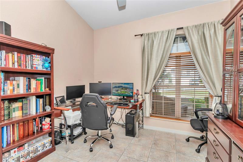 Image 29 of 51 For 10372 41st Ct