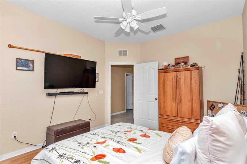 Image 31 of 51 For 10372 41st Ct