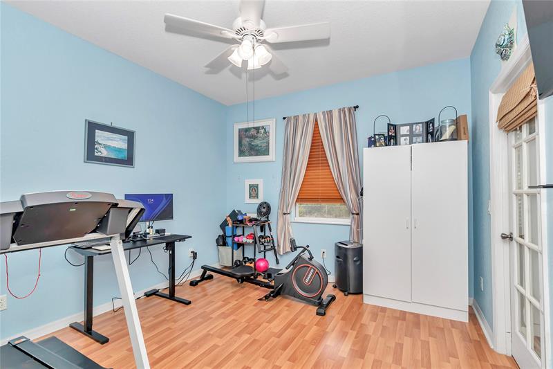 Image 32 of 51 For 10372 41st Ct