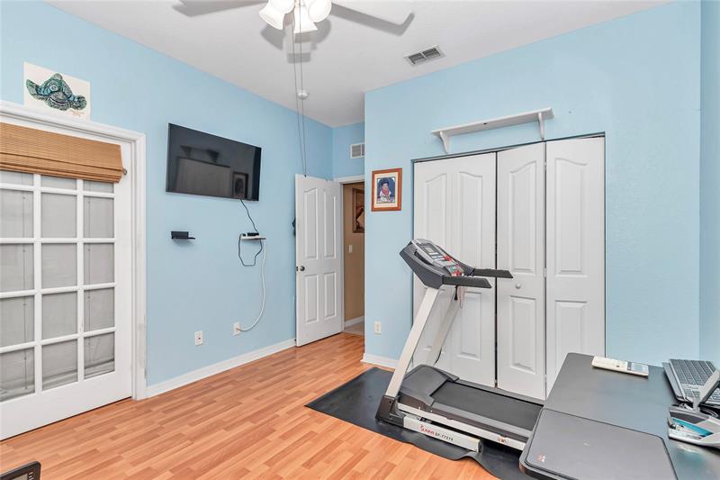 Image 33 of 51 For 10372 41st Ct
