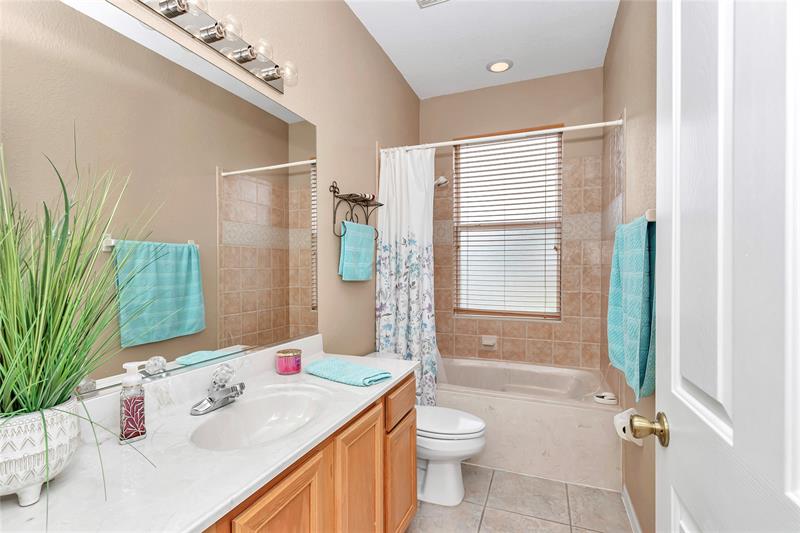 Image 36 of 51 For 10372 41st Ct