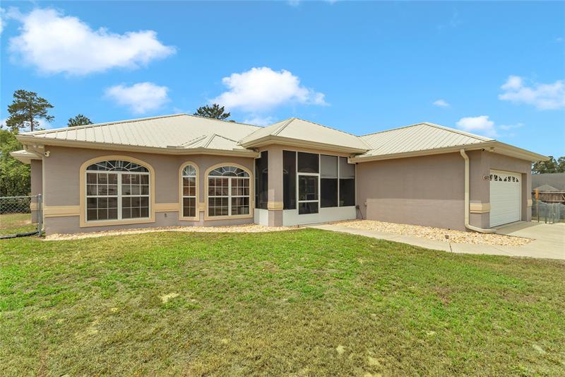 Image 7 of 51 For 10372 41st Ct