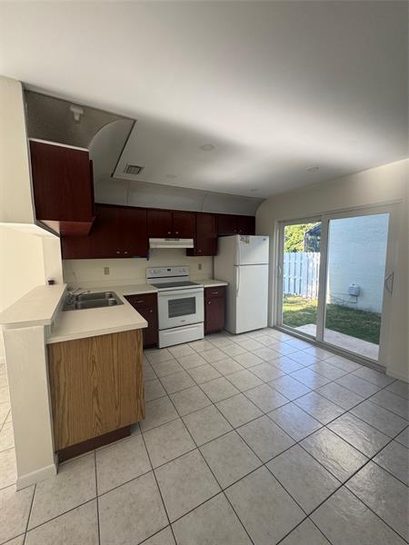 Image 12 of 28 For 9929 9th Ct  