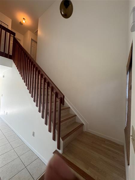 Image 17 of 28 For 9929 9th Ct  