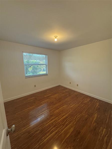 Image 26 of 28 For 9929 9th Ct  