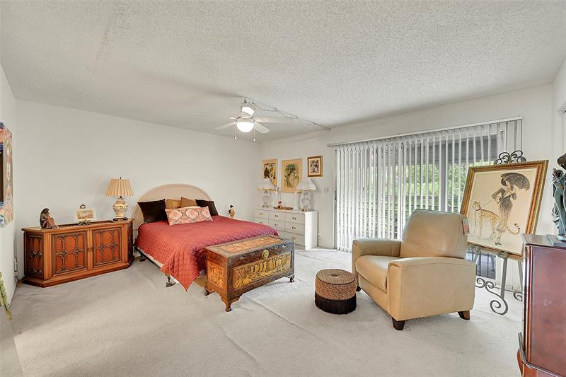 Image 14 of 24 For 2404 Antigua Cir  F4