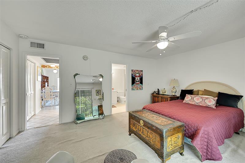 Image 17 of 24 For 2404 Antigua Cir  F4