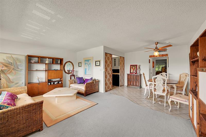 Image 3 of 24 For 2404 Antigua Cir  F4