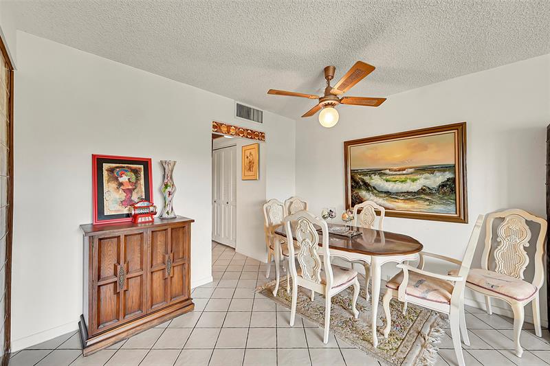 Image 8 of 24 For 2404 Antigua Cir  F4