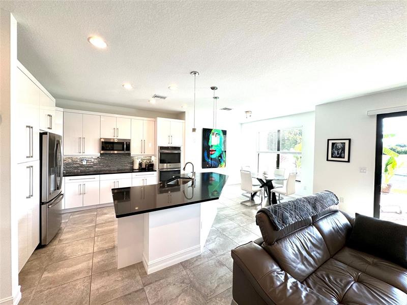 Image 13 of 85 For 10190 Akenside Dr