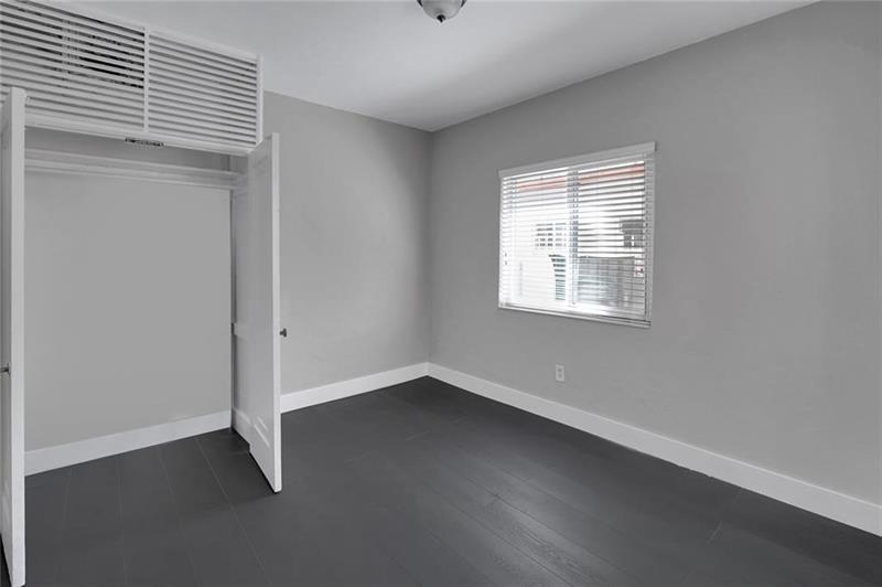 Image 16 of 25 For 846 Jefferson Ave  4