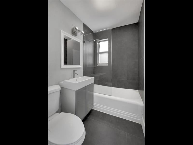 Image 23 of 25 For 846 Jefferson Ave  4