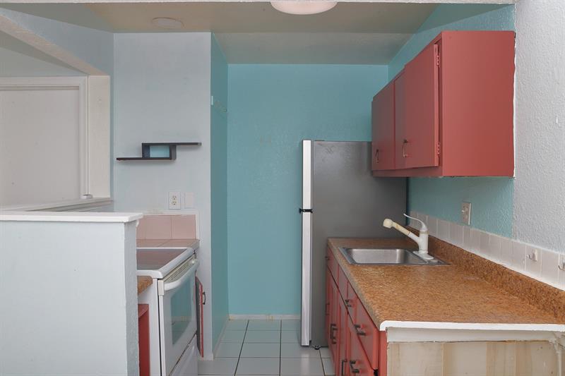 Image 7 of 11 For 5881 18th Ave  2