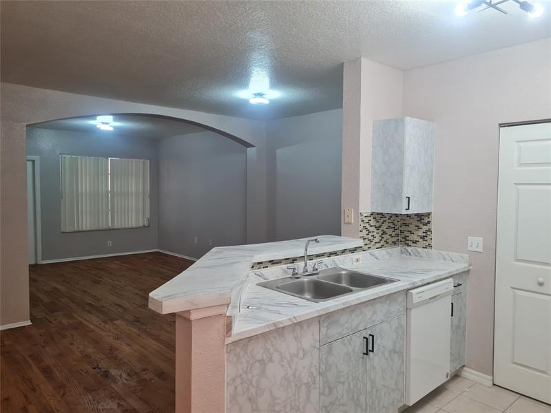 Image 10 of 34 For 1008 Belmont Lane  1008