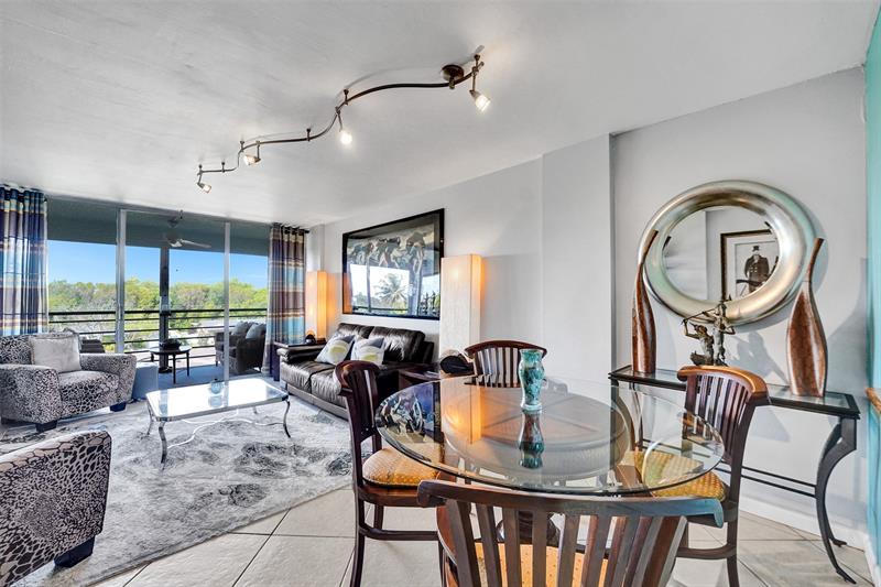 Image 4 of 54 For 110 Royal Park Dr  4c