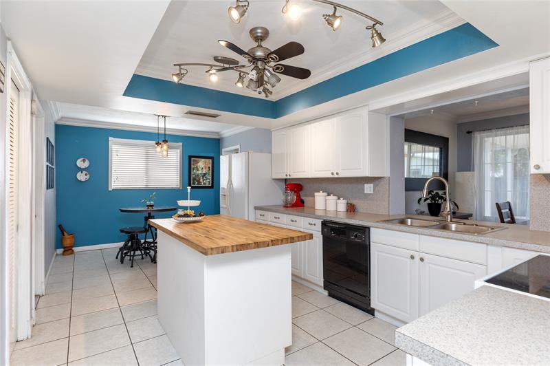 Image 13 of 40 For 9181 55th St