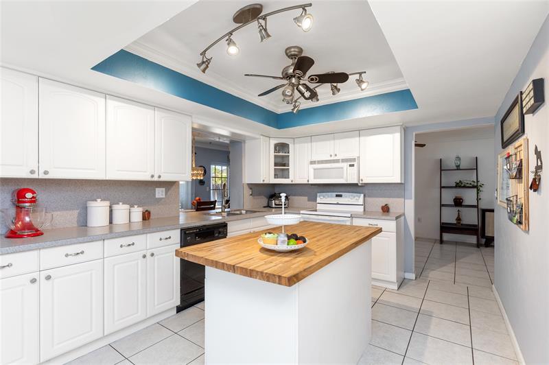 Image 15 of 40 For 9181 55th St