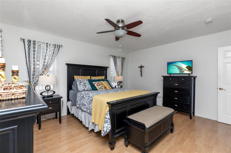 Image 21 of 40 For 9181 55th St