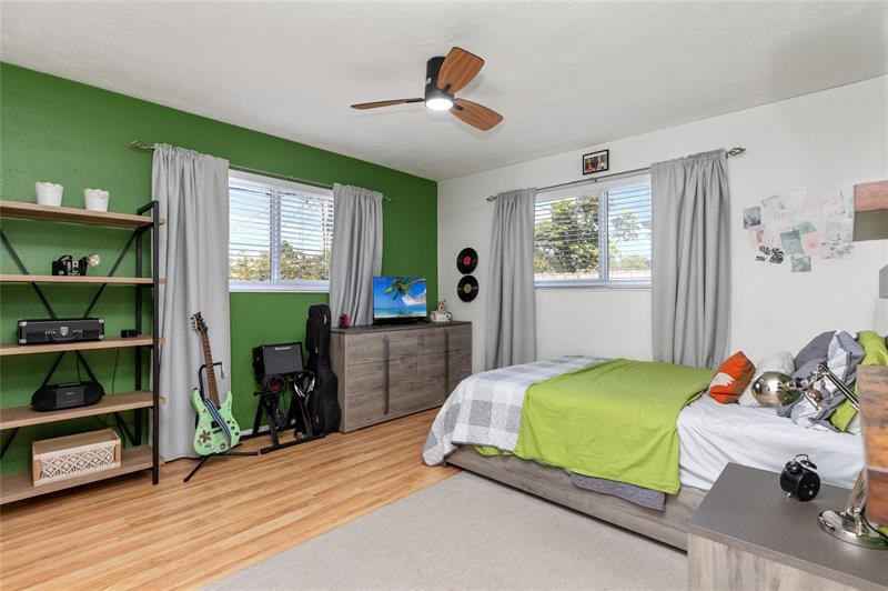 Image 24 of 40 For 9181 55th St