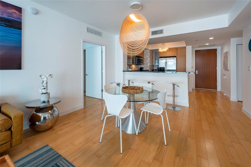 Image 10 of 45 For 2821 Ocean Blvd  1102s