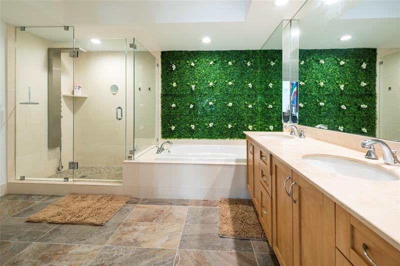 Image 23 of 45 For 2821 Ocean Blvd  1102s