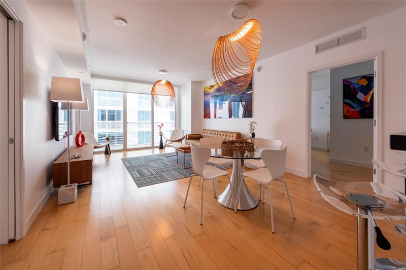 Image 5 of 45 For 2821 Ocean Blvd  1102s